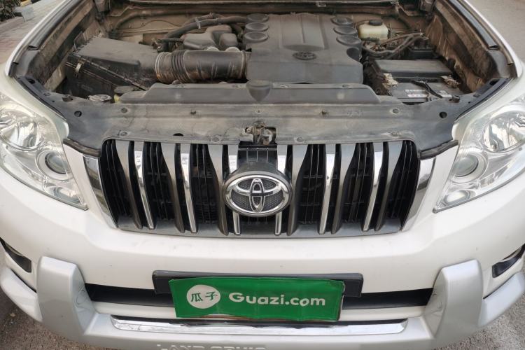 Used Toyota Prado 2010 4.0L Automatic TX-L Engine Bay