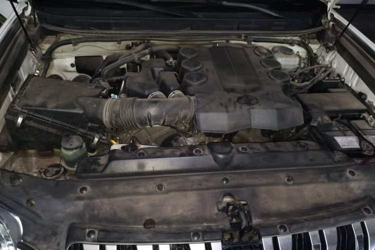 Used Toyota Prado 2010 4.0L Automatic VX NAVI Engine Bay