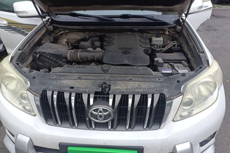 Used Toyota Prado 2010 4.0L Automatic TX-L Engine Bay