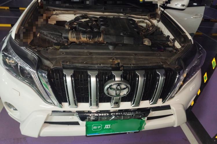 Used Toyota Prado 2010 4.0L Automatic VX Engine Bay
