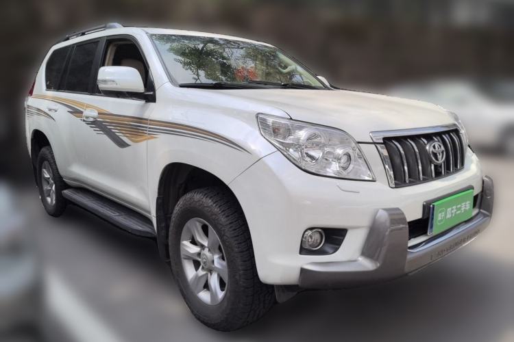 Used Toyota Prado 2010 2.7L Automatic Deluxe Edition Front Right 45 Deg