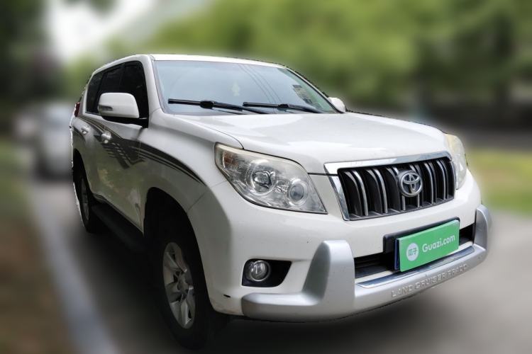 Used Toyota Prado 2010 2.7L Automatic Deluxe Edition Front Right 45 Deg
