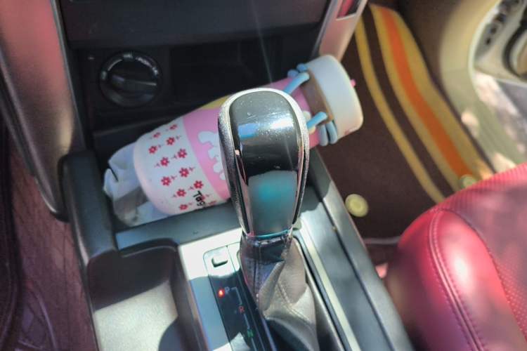 Used Toyota Prado 2010 2.7L Automatic Standard Edition Gear Lever