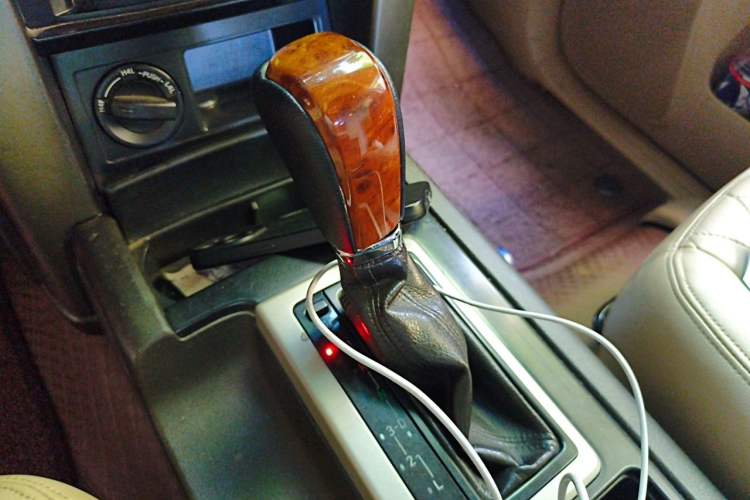 Used Toyota Prado 2010 2.7L Automatic Deluxe Edition Gear Lever