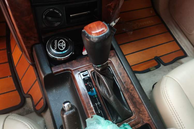 Used Toyota Prado  Gear Lever