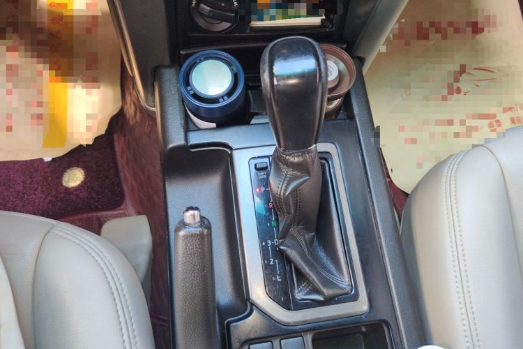 Used Toyota Prado 2010 2.7L Automatic Standard Edition Gear Lever