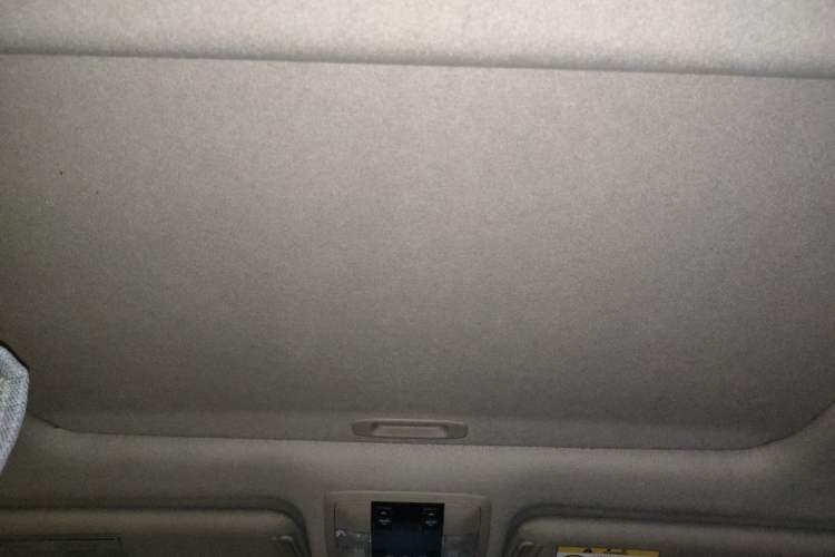 Used Toyota Prado 2010 4.0L Automatic TX-L Headliner