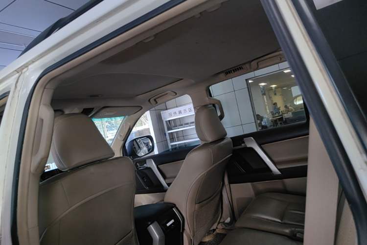 Used Toyota Prado  Headliner