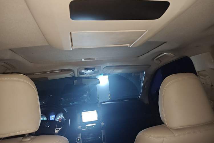 Used Toyota Prado 2010 4.0L Automatic TX-L NAVI Headliner
