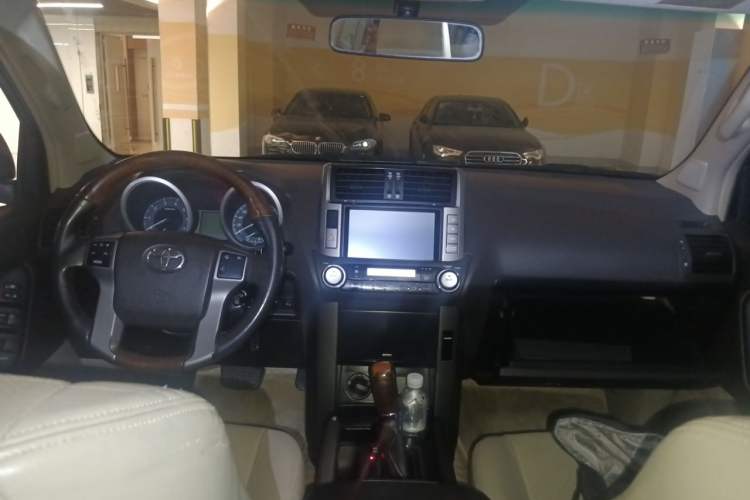 Used Toyota Prado 2010 2.7L Automatic Deluxe Edition Headliner