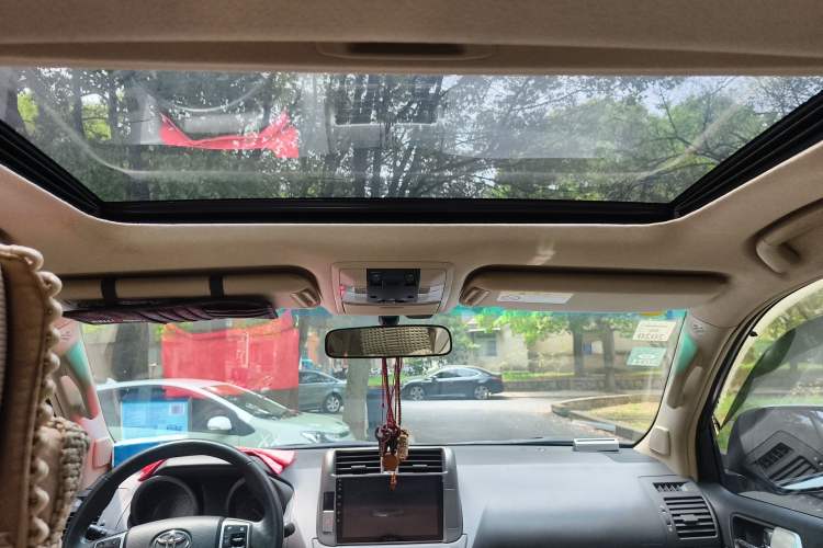 Used Toyota Prado 2010 4.0L Automatic TX-L Headliner
