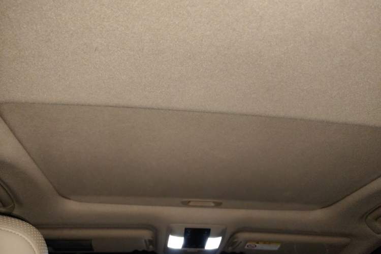 Used Toyota Prado 2010 4.0L Automatic TX-L Headliner