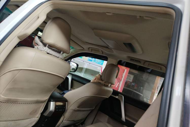 Used Toyota Prado 2010 4.0L Automatic VX NAVI Headliner