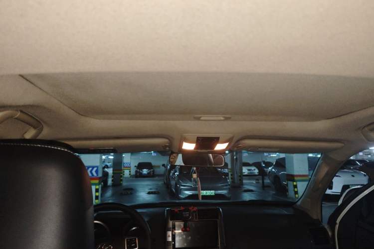 Used Toyota Prado 2010 4.0L Automatic TX-L Headliner