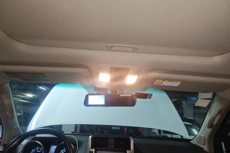 Used Toyota Prado 2010 4.0L Automatic TX-L Headliner