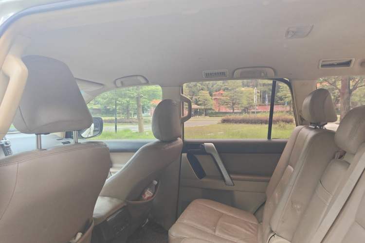 Used Toyota Prado 2010 2.7L Automatic Deluxe Edition Headliner