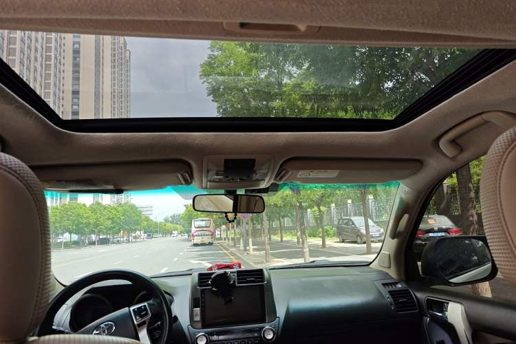 Used Toyota Prado 2010 4.0L Automatic TX-L Headliner