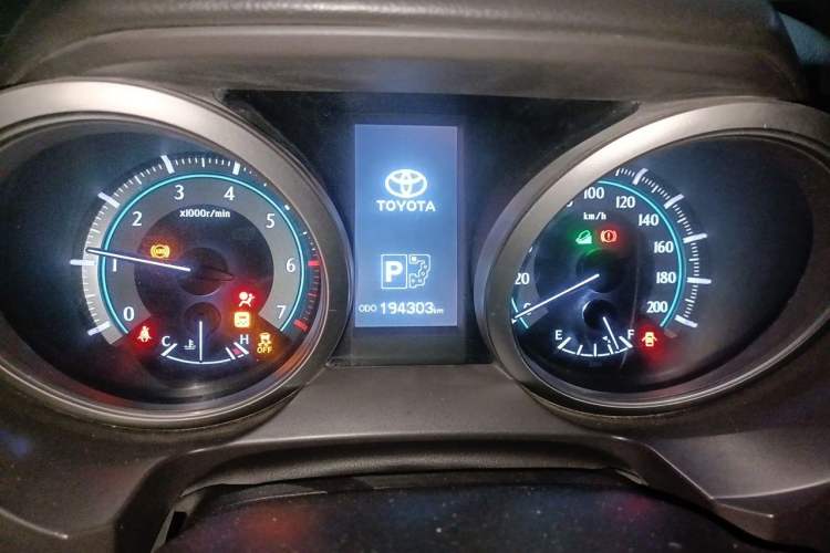 Used Toyota Prado 2010 4.0L Automatic TX-L Instrument Cluster