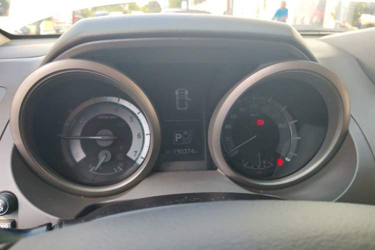 Used Toyota Prado 2010 4.0L Automatic TX-L Instrument Cluster
