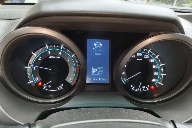 Used Toyota Prado 2010 4.0L Automatic TX-L Instrument Cluster