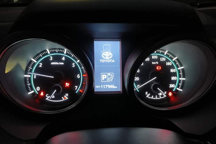 Used Toyota Prado 2010 4.0L Automatic TX-L Instrument Cluster