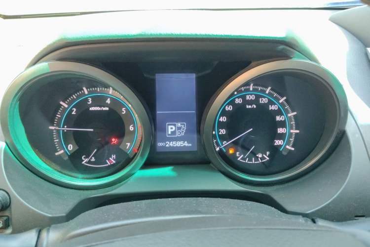 Used Toyota Prado 2010 4.0L Automatic TX-L Instrument Cluster