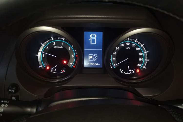 Used Toyota Prado 2010 4.0L Automatic TX-L Instrument Cluster