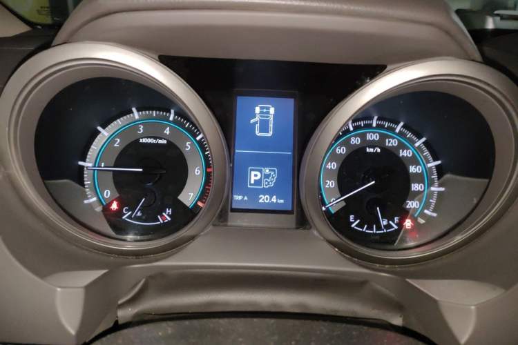 Used Toyota Prado 2010 4.0L Automatic TX-L NAVI Instrument Cluster