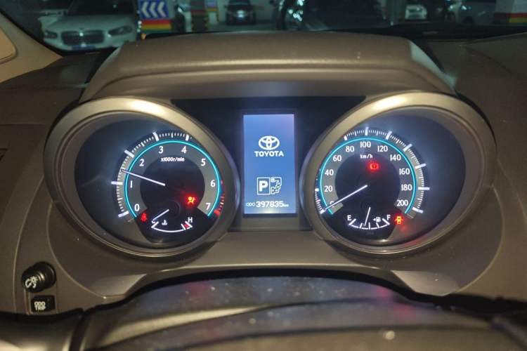 Used Toyota Prado 2010 4.0L Automatic TX-L Instrument Cluster