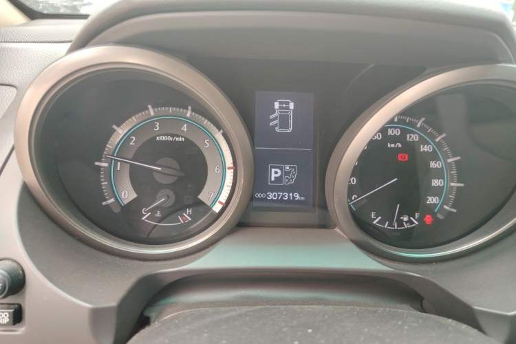 Used Toyota Prado 2010 4.0L Automatic TX-L NAVI Instrument Cluster