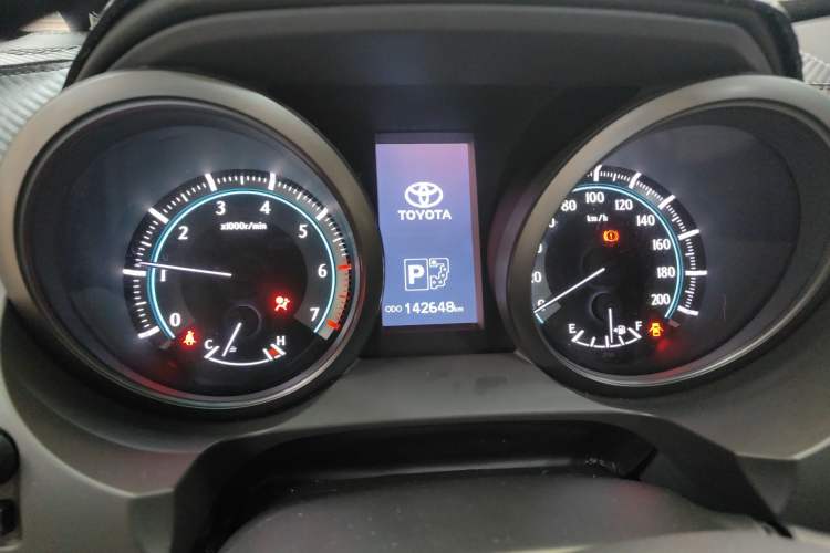 Used Toyota Prado 2010 4.0L Automatic TX-L Instrument Cluster
