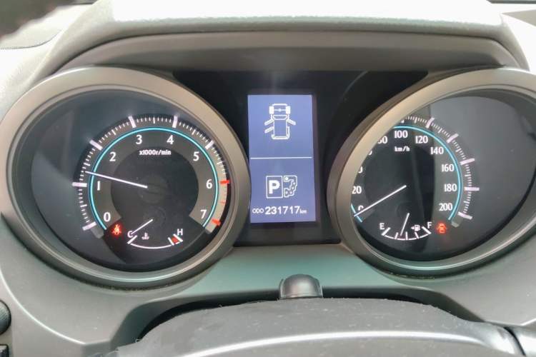 Used Toyota Prado 2010 4.0L Automatic TX-L Instrument Cluster