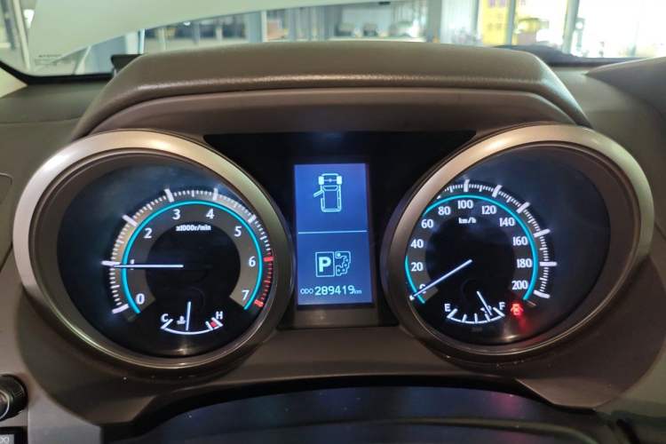 Used Toyota Prado 2010 4.0L Automatic TX-L Instrument Cluster