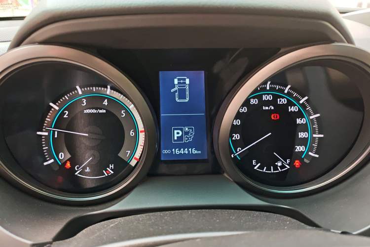Used Toyota Prado 2010 4.0L Automatic TX-L Instrument Cluster
