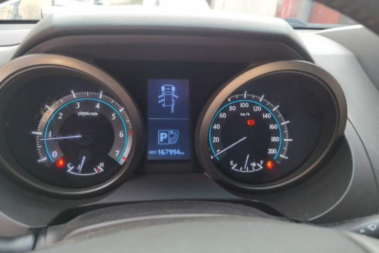 Used Toyota Prado 2010 4.0L Automatic TX-L Instrument Cluster