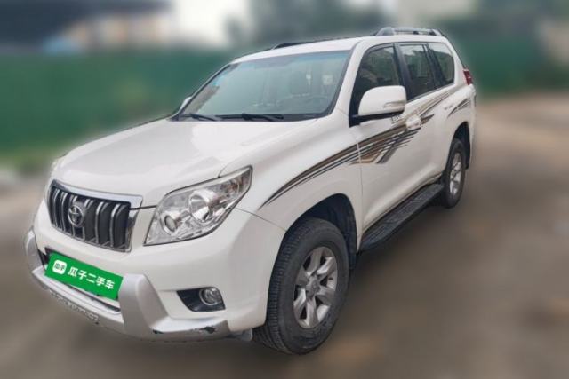 Używany Toyota Prado 2010 2.7L Automatic Deluxe Edition