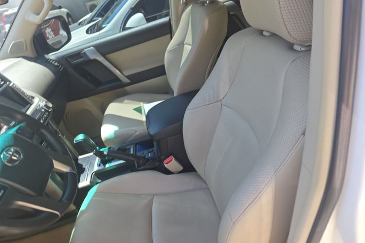Used Toyota Prado 2010 2.7L Automatic Deluxe Edition Left Front Seat