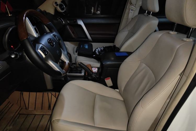 Used Toyota Prado 2010 4.0L Automatic TX-L Left Front Seat