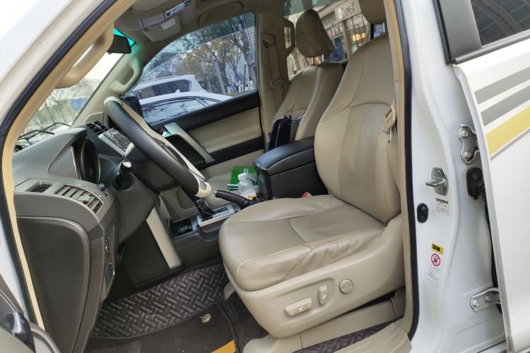 Used Toyota Prado 2010 4.0L Automatic TX-L Left Front Seat