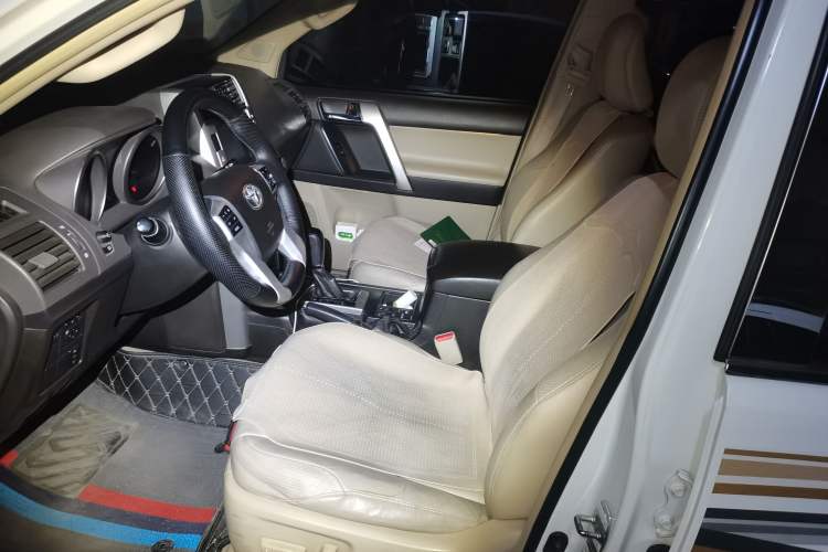 Used Toyota Prado 2010 4.0L Automatic TX-L Left Front Seat
