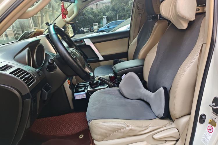 Used Toyota Prado 2010 2.7L Automatic Deluxe Edition Left Front Seat