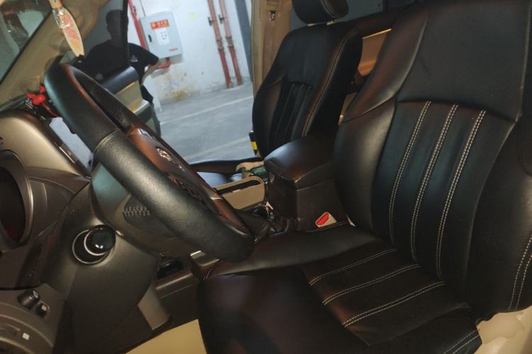 Used Toyota Prado 2010 4.0L Automatic TX-L Left Front Seat