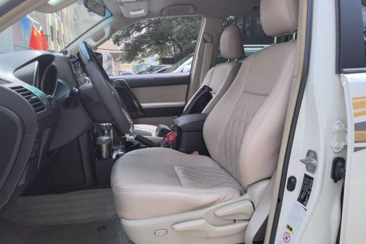 Used Toyota Prado 2010 2.7L Automatic Deluxe Edition Left Front Seat