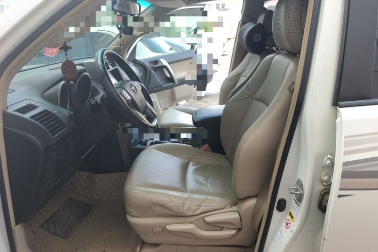Used Toyota Prado 2010 2.7L Automatic Deluxe Edition Left Front Seat