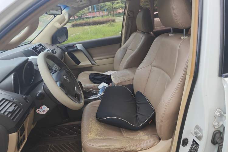 Used Toyota Prado 2010 2.7L Automatic Deluxe Edition Left Front Seat