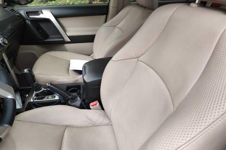 Used Toyota Prado 2010 4.0L Automatic TX-L Left Front Seat