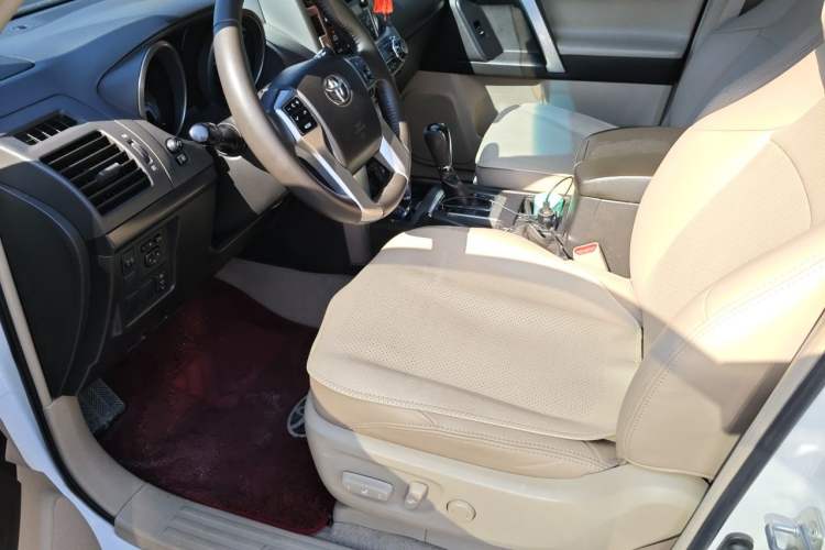 Used Toyota Prado 2010 4.0L Automatic TX-L Left Front Seat