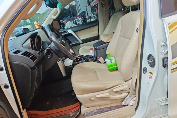 Used Toyota Prado 2010 2.7L Automatic Deluxe Edition Left Front Seat