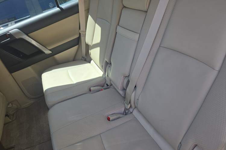 Used Toyota Prado 2010 2.7L Automatic Deluxe Edition Left Rear Seat
