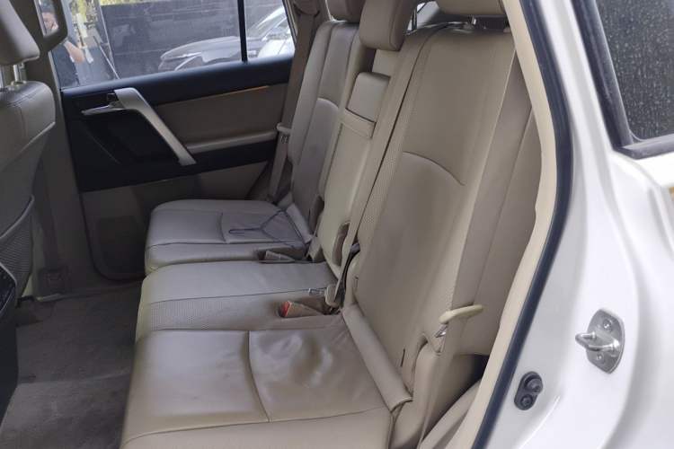 Used Toyota Prado 2010 4.0L Automatic TX-L Left Rear Seat